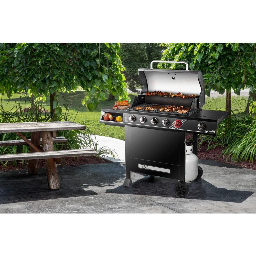 5 Burner Natural Gas Grill in Matte Black with TriVantage Multi Functi